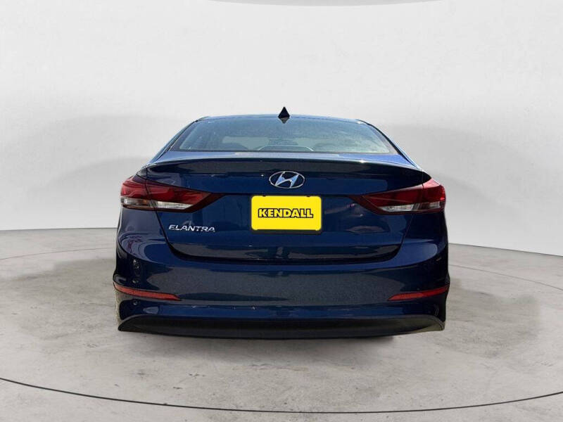 2018 Hyundai Elantra