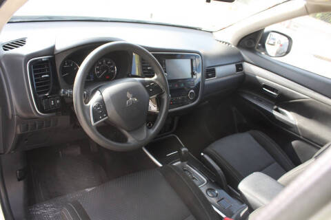 2018 Mitsubishi Outlander ES