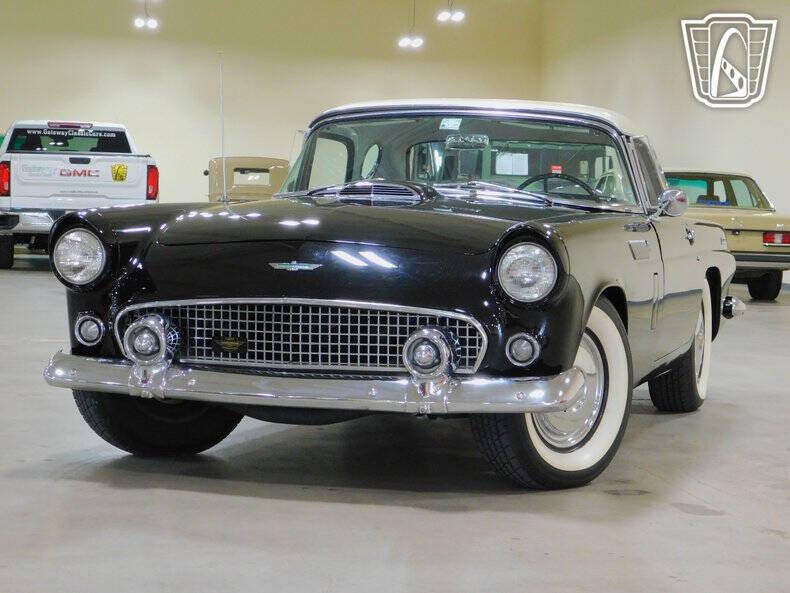 1956 Ford Thunderbird