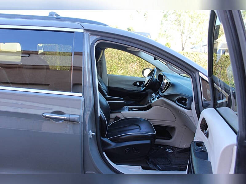 2022 Chrysler Pacifica Limited