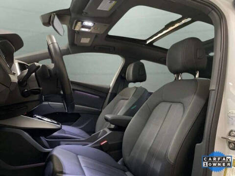 2024 Audi Q4 e-tron quattro Premium Plus 50