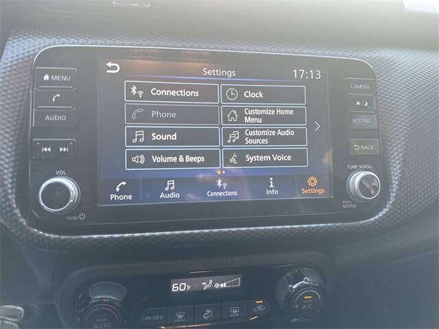 2022 Nissan Kicks SV