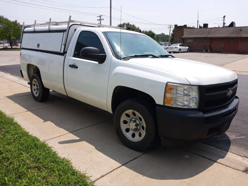 2009 Chevrolet Silverado 1500 for sale at First Capitol Auto Sales in Saint Charles MO