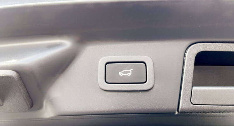 2018 Land Rover Range Rover Velar D180 R-Dynamic SE