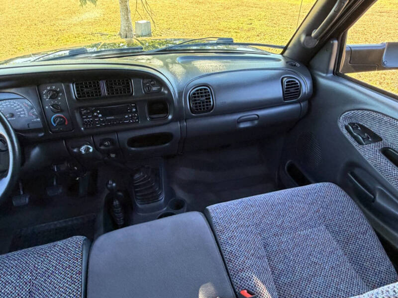 2002 Dodge Ram 2500 SLT Plus
