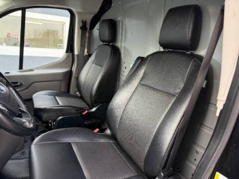 2022 Ford Transit