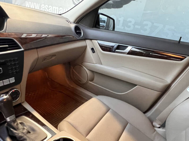 2012 Mercedes-Benz C-Class C 300 Luxury 4MATIC