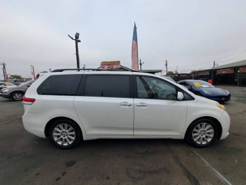2011 Toyota Sienna