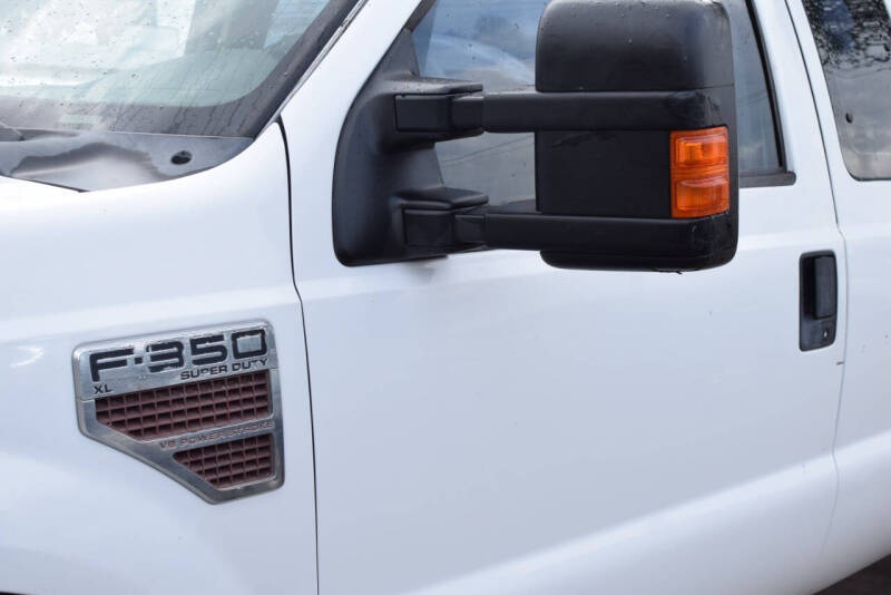 2010 Ford F-350 Super Duty XL