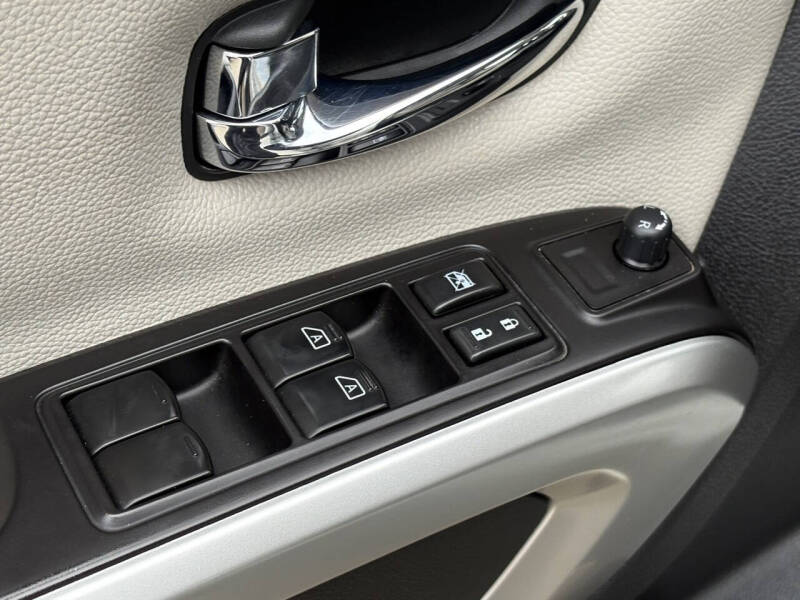 2020 Nissan Titan SL