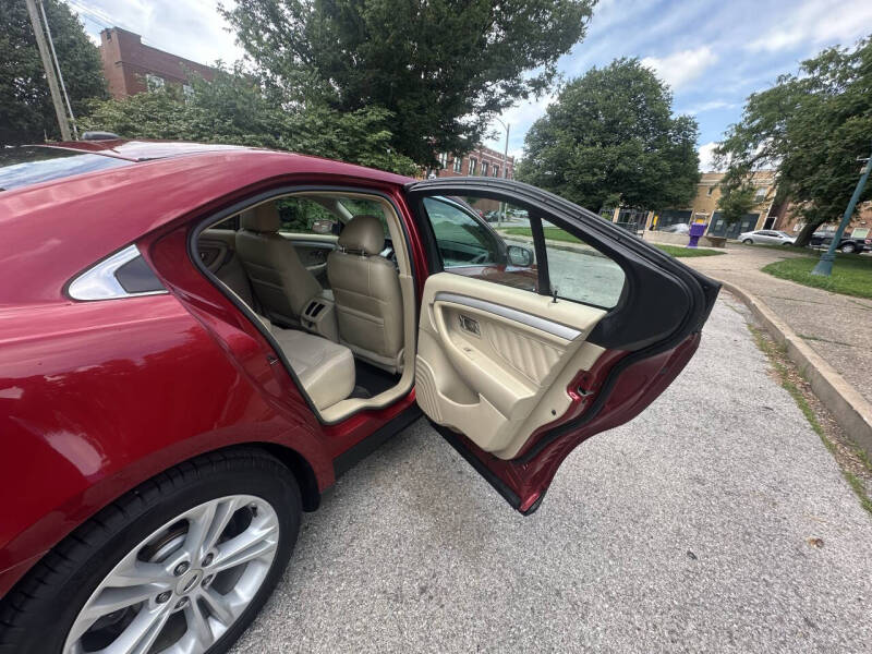 2015 Ford Taurus SEL