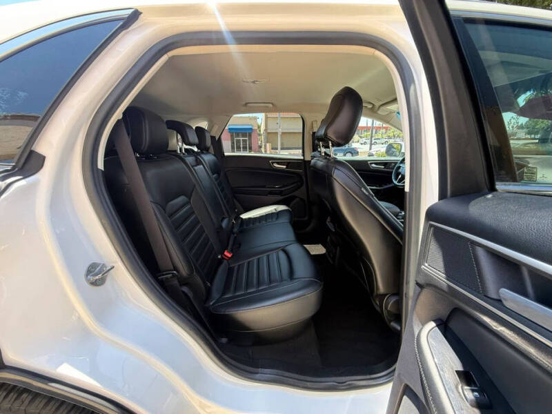 2020 Ford Edge SEL