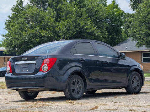 2016 Chevrolet Sonic LT Auto