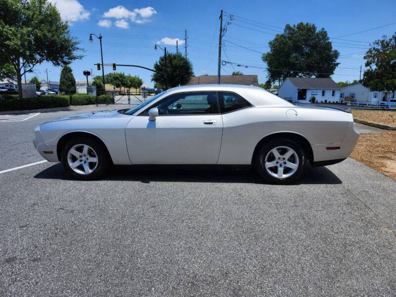 2010 Dodge Challenger SE