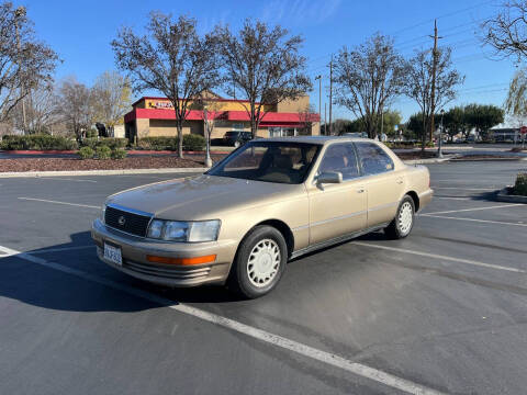 1992 Lexus LS 400