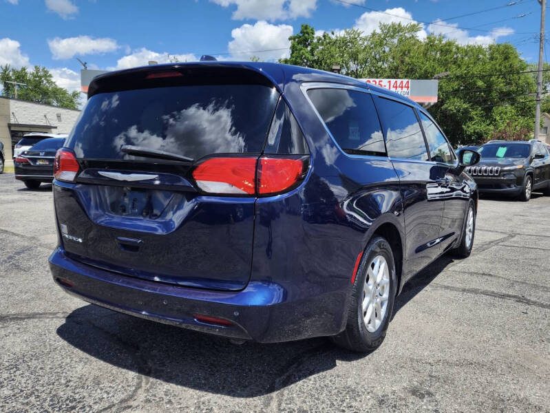 2017 Chrysler Pacifica Touring