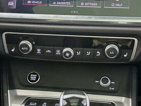 2024 Audi Q3 quattro S line Premium 45 TFSI