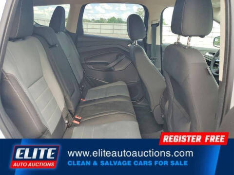 2016 Ford Escape SE
