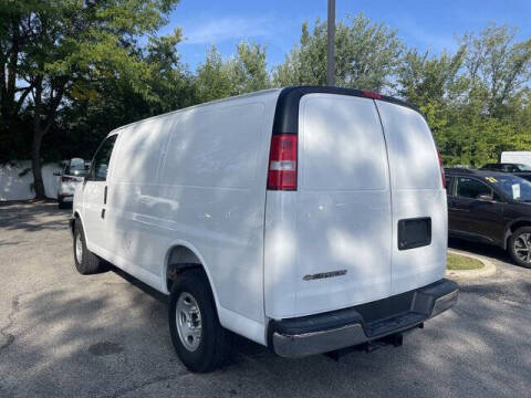 2025 Chevrolet Express 2500