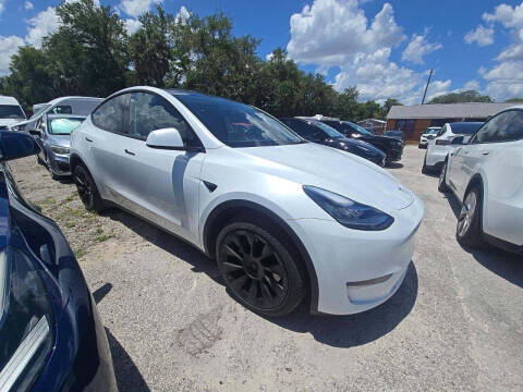 2023 Tesla Model Y Long Range
