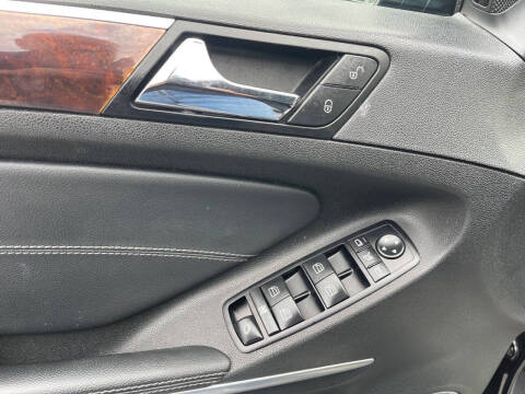 2011 Mercedes-Benz GL-Class GL 550 4MATIC