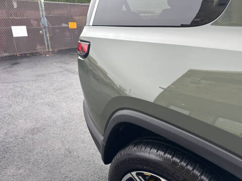 2023 Rivian R1S Launch Edition