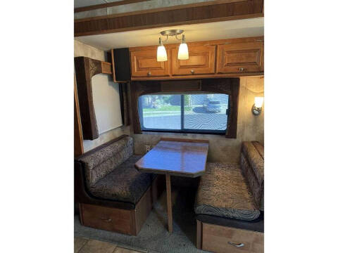 2009 Freightliner MC Chassis