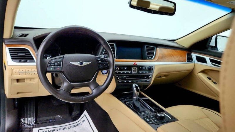 2017 Genesis G80
