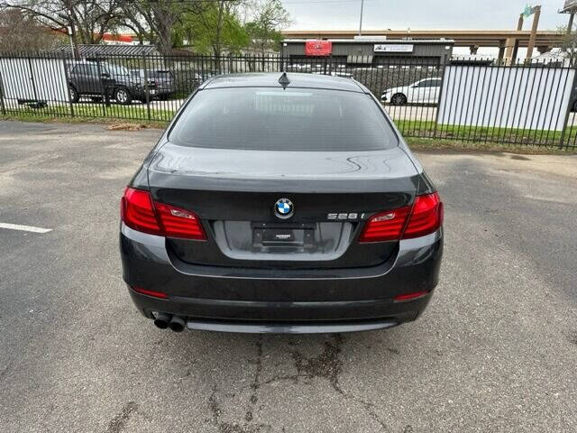 2012 BMW 5 Series 528i xDrive