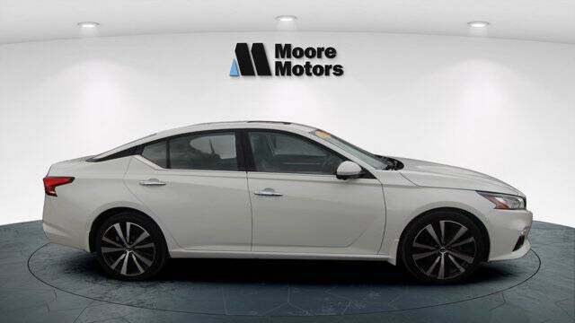 2022 Nissan Altima 2.5 Platinum