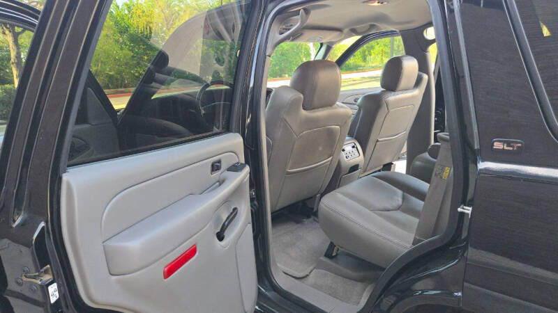 2004 GMC Yukon SLT