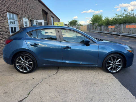 2018 Mazda MAZDA3 Touring