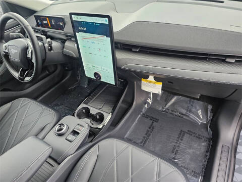 2024 Ford Mustang Mach-E Select