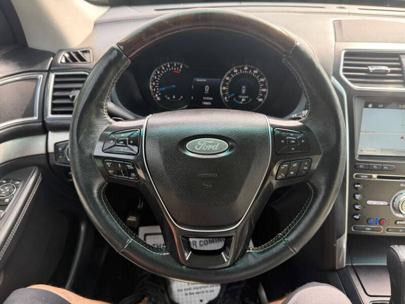 2017 Ford Explorer Platinum