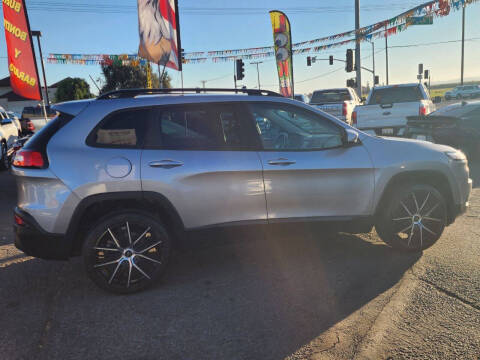 2018 Jeep Cherokee Latitude