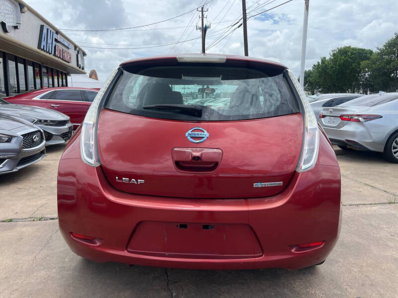 2013 Nissan LEAF S