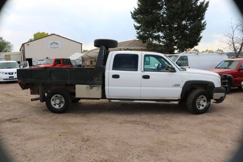 2007 Chevrolet Silverado 3500 Work Truck photo 2