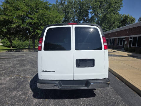 2017 Chevrolet Express LT 3500