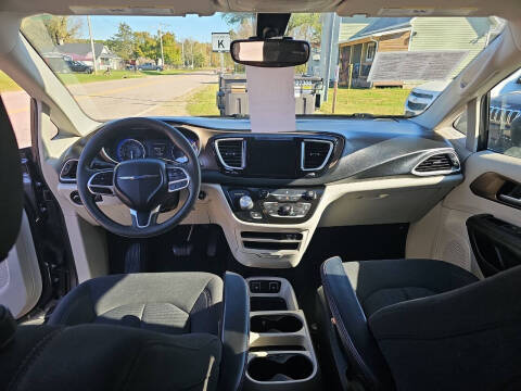 2017 Chrysler Pacifica Touring