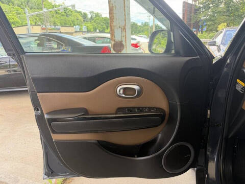 2016 Kia Soul +