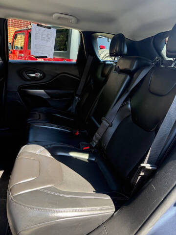 2019 Jeep Cherokee Latitude Plus