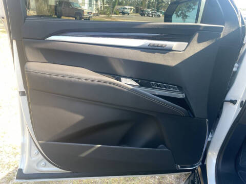 2025 Cadillac Escalade ESV Luxury