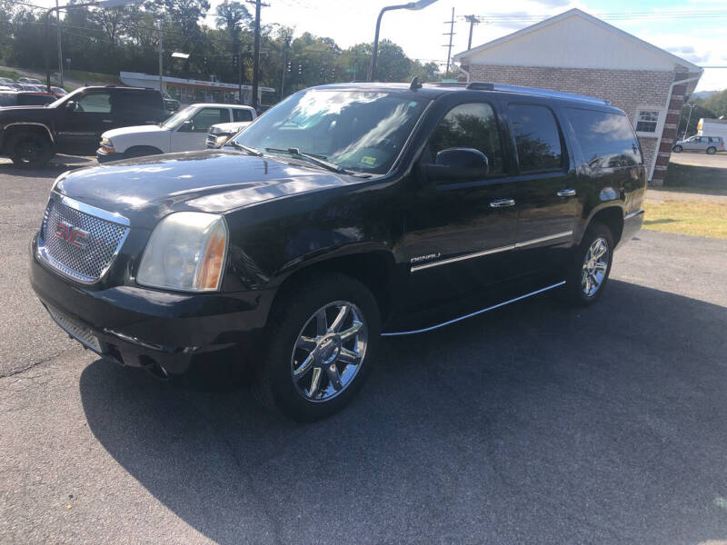 2012 GMC Yukon XL for sale at J & J Autoville Inc. in Roanoke VA