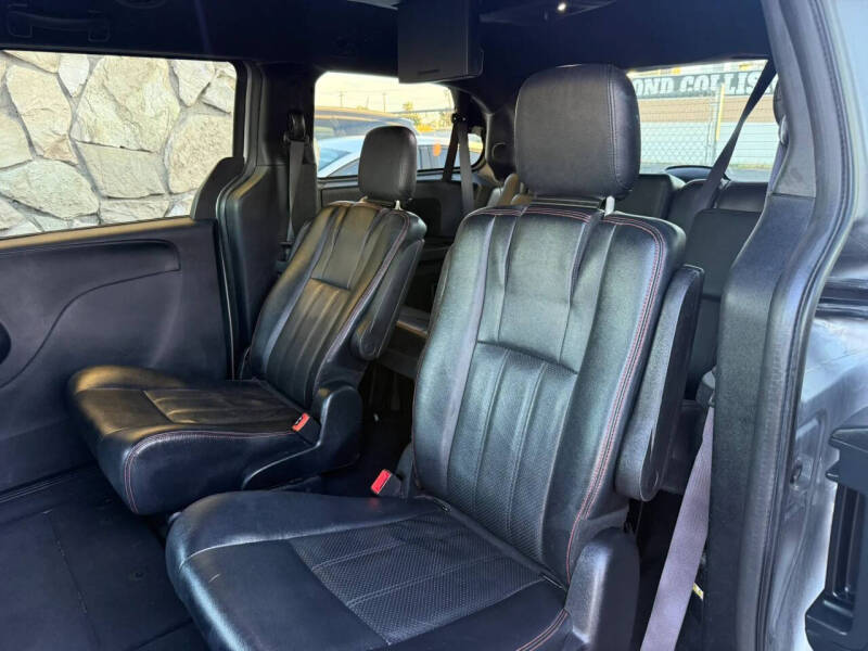 2016 Dodge Grand Caravan R/T