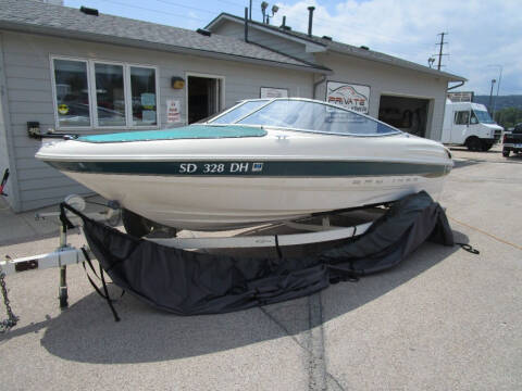 Bayliner 1950 Capri Image