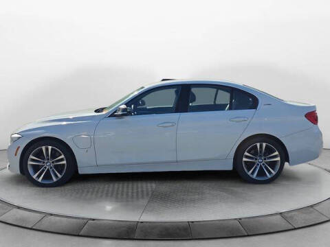 2017 BMW 3 Series 330e iPerformance