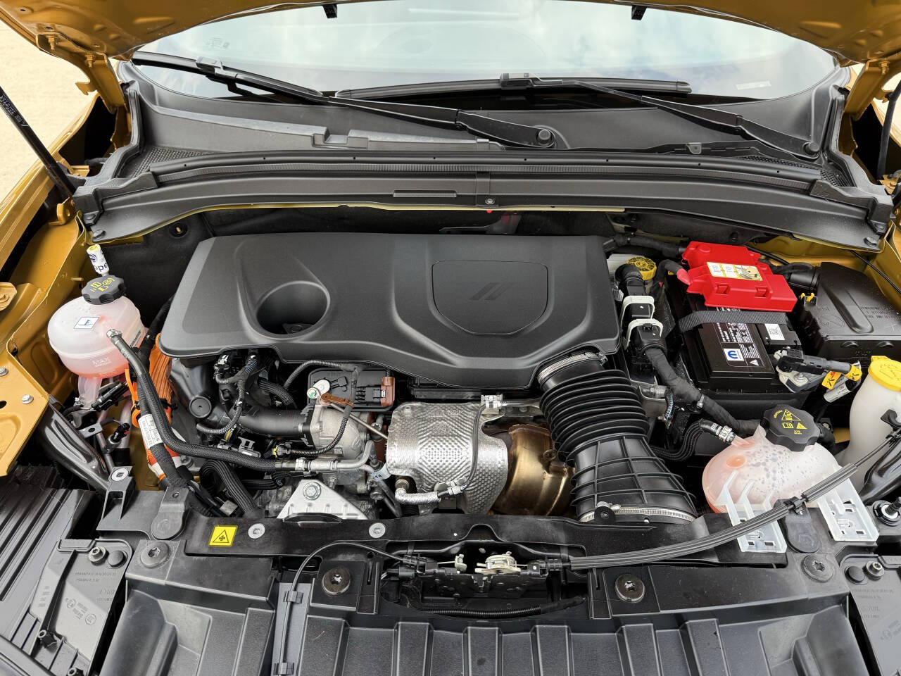 2024 Dodge Hornet R/T photo 9