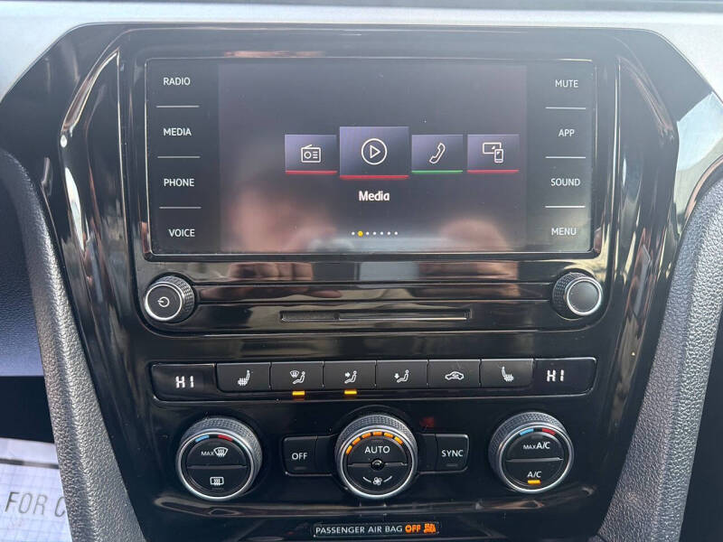 2021 Volkswagen Passat SE