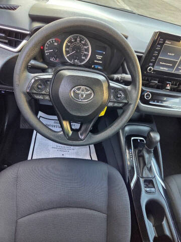 2022 Toyota Corolla LE