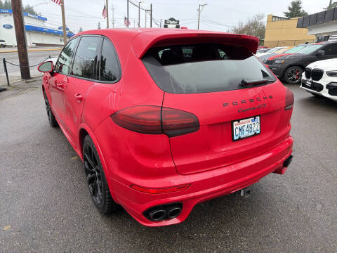 2016 Porsche Cayenne GTS